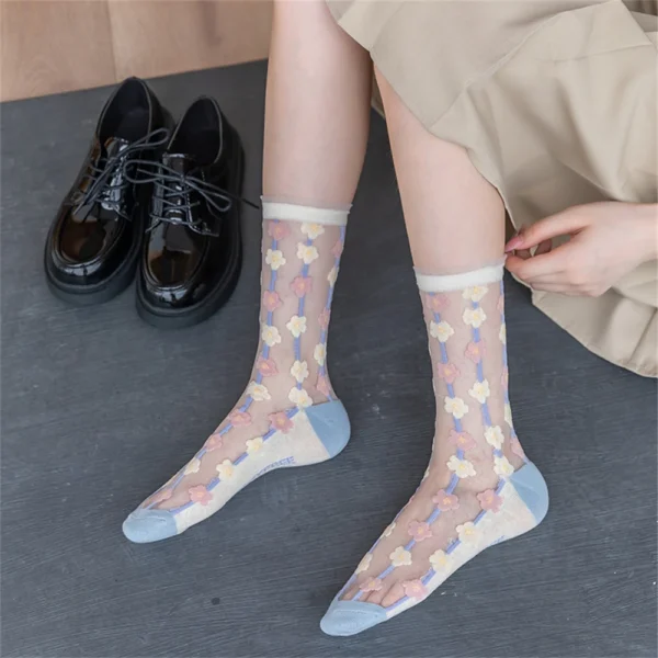 Chic Summer Ladies Mid-Tube Lace Splicing Cotton Mesh Breathable Thin Glass Silk Crystal Little Flower Vine Socks - Image 3